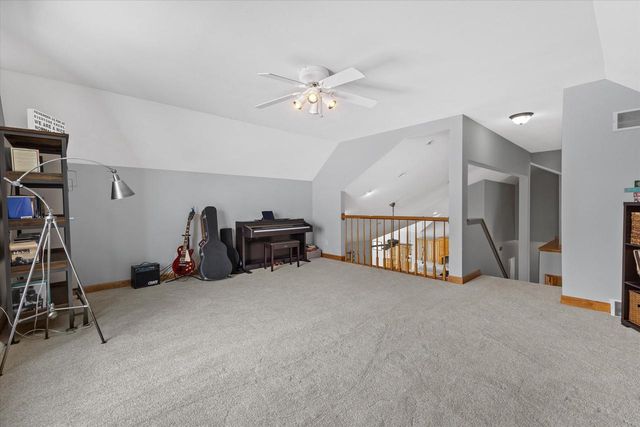 W177N5440 Legend COURT, Menomonee Falls, WI 53051