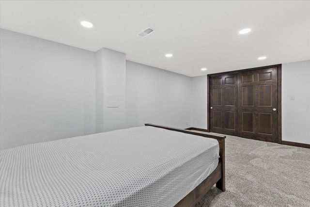 W177N5440 Legend COURT, Menomonee Falls, WI 53051