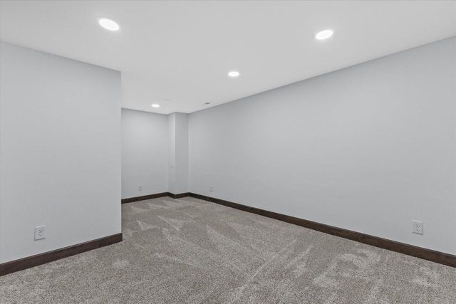 W177N5440 Legend COURT, Menomonee Falls, WI 53051
