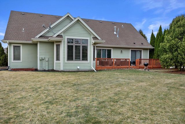 W177N5440 Legend COURT, Menomonee Falls, WI 53051
