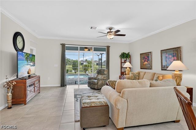 4386 Bluegrass DR, Fort Myers, FL 33916