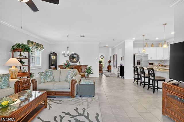 4386 Bluegrass DR, Fort Myers, FL 33916