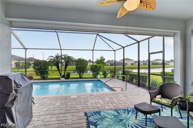 4386 Bluegrass DR, Fort Myers, FL 33916