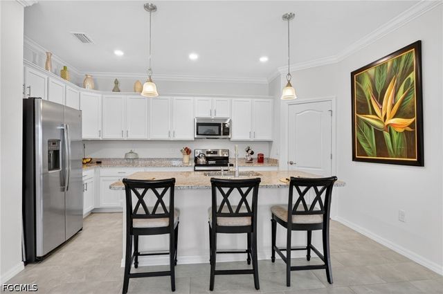4386 Bluegrass DR, Fort Myers, FL 33916