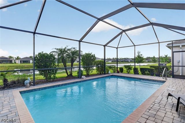 4386 Bluegrass DR, Fort Myers, FL 33916