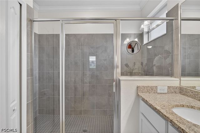 4386 Bluegrass DR, Fort Myers, FL 33916