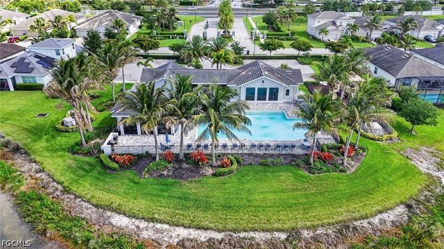 4386 Bluegrass DR, Fort Myers, FL 33916