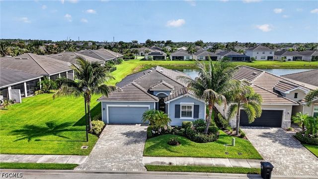 4386 Bluegrass DR, Fort Myers, FL 33916