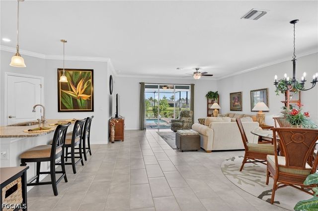 4386 Bluegrass DR, Fort Myers, FL 33916