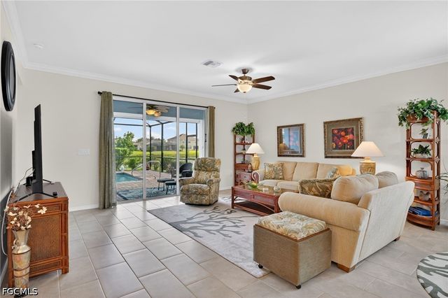 4386 Bluegrass DR, Fort Myers, FL 33916