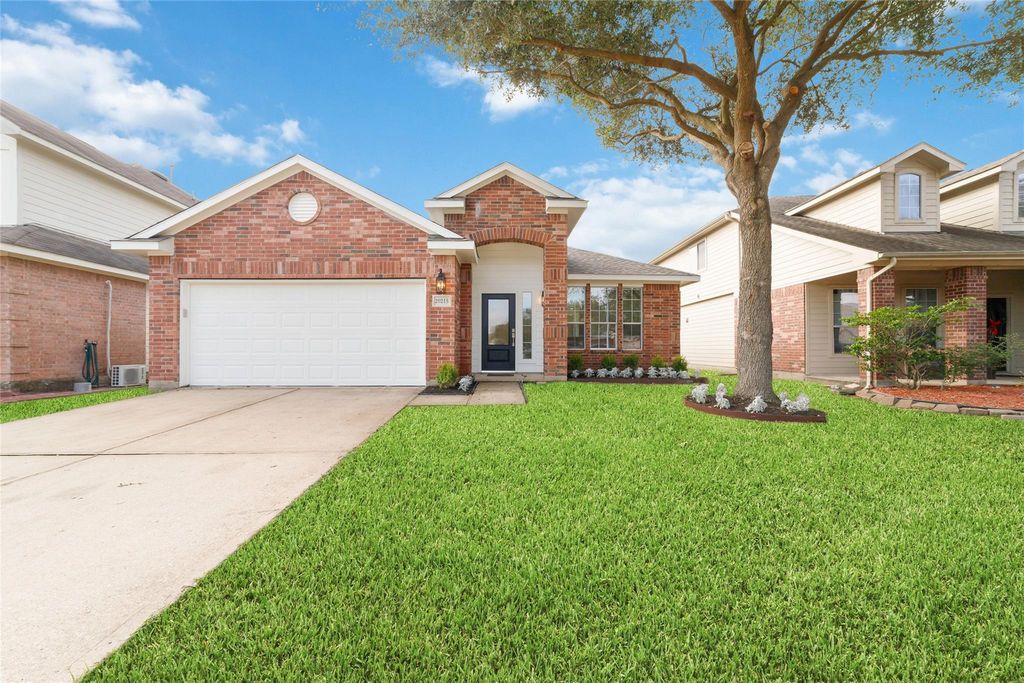 20215 Enchanted Rose Lane, Cypress, TX 77433