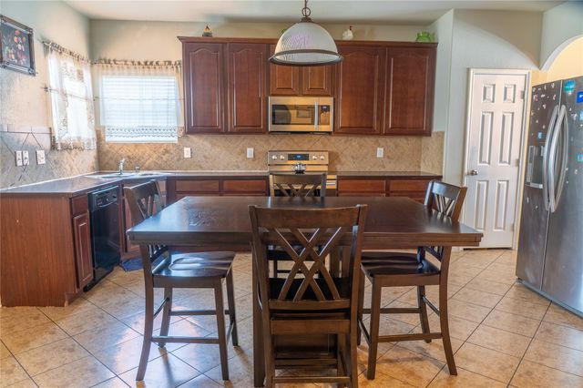 1721 Grassy View Drive, Fort Worth, TX 76177
