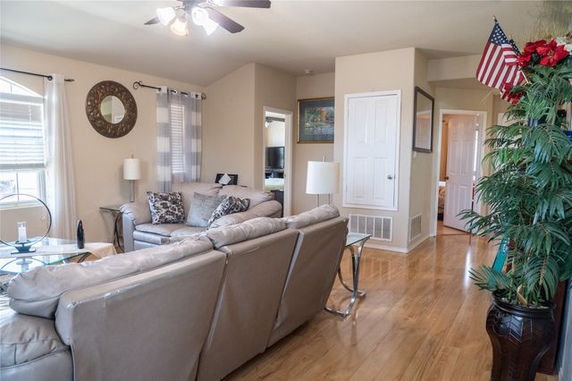1721 Grassy View Drive, Fort Worth, TX 76177