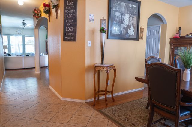 1721 Grassy View Drive, Fort Worth, TX 76177