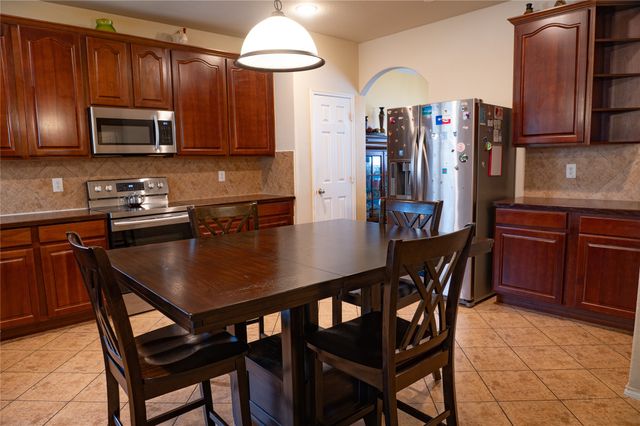1721 Grassy View Drive, Fort Worth, TX 76177