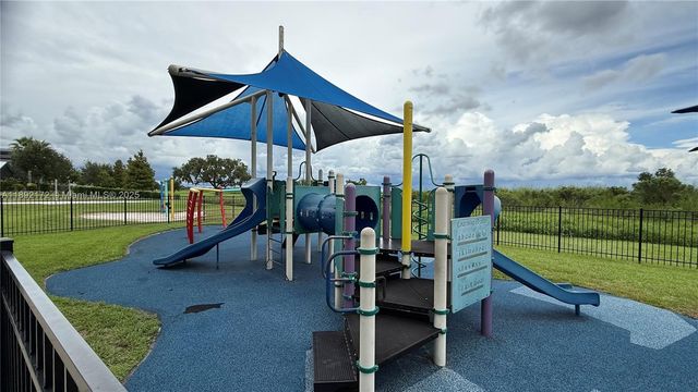 3626 Northwoods Dr, Kissimmee, FL 34746