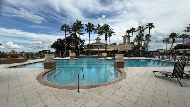 3626 Northwoods Dr, Kissimmee, FL 34746