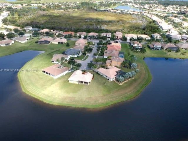 3626 Northwoods Dr, Kissimmee, FL 34746