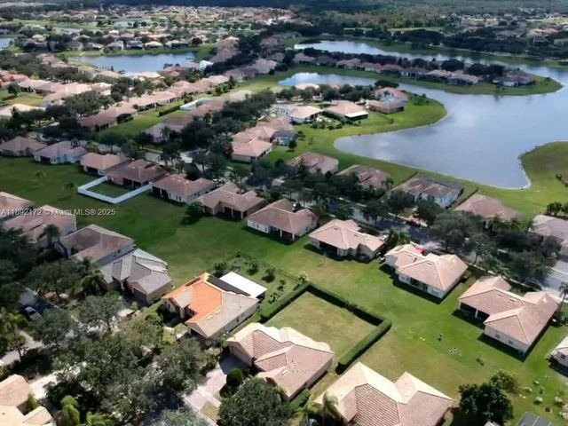 3626 Northwoods Dr, Kissimmee, FL 34746