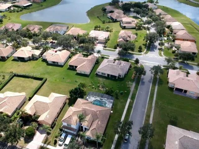 3626 Northwoods Dr, Kissimmee, FL 34746
