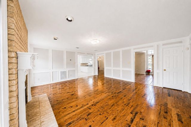 3107 Poplar Place, Sugar Land, TX 77479