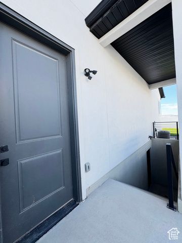 524 W DUNN DR, Saratoga Springs, UT 84045