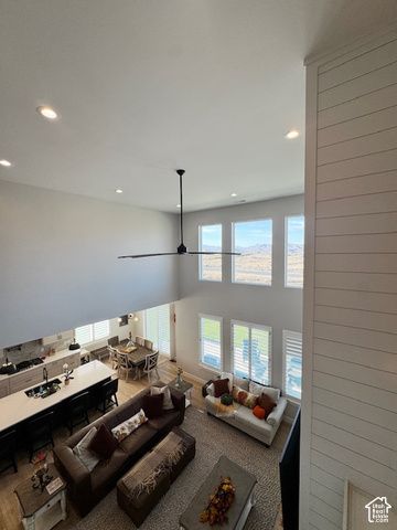 524 W DUNN DR, Saratoga Springs, UT 84045