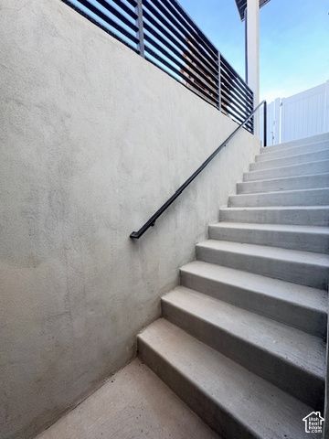 524 W DUNN DR, Saratoga Springs, UT 84045