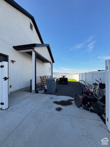 524 W DUNN DR, Saratoga Springs, UT 84045