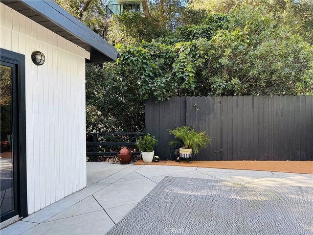 4283 Morro Drive, Woodland Hills, CA 91364