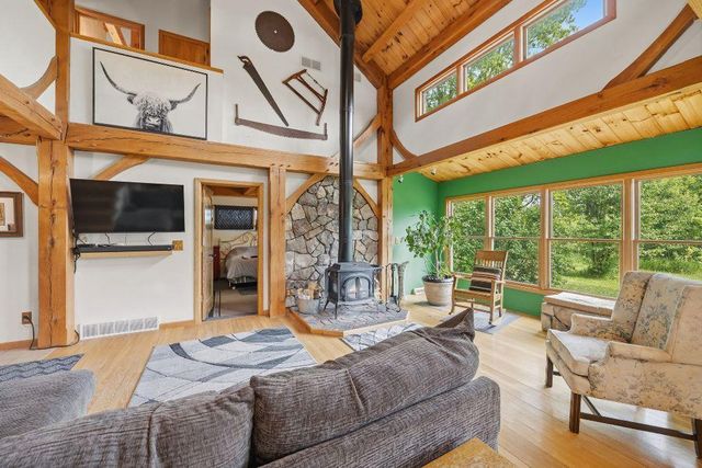 75 County Road A, Cambridge, WI 53523