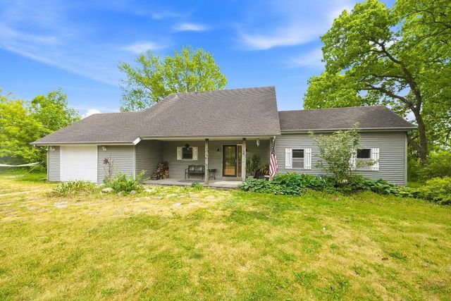 75 County Road A, Cambridge, WI 53523