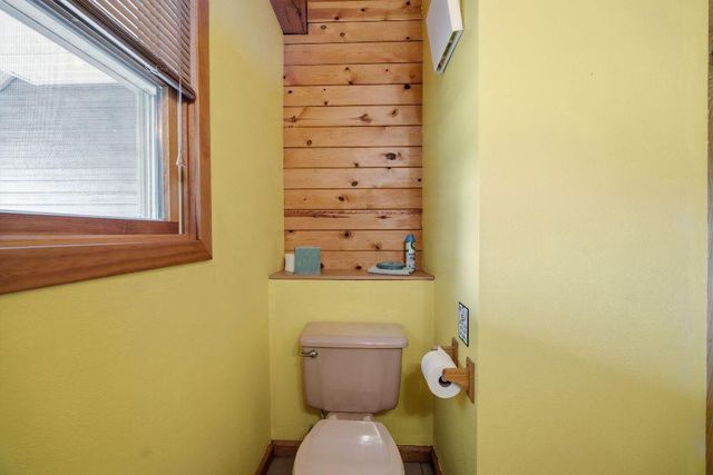 75 County Road A, Cambridge, WI 53523