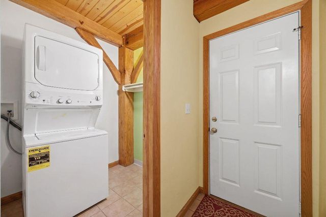 75 County Road A, Cambridge, WI 53523