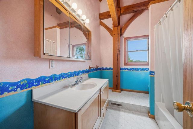 75 County Road A, Cambridge, WI 53523