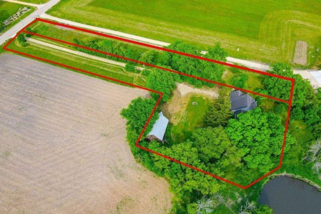 75 County Road A, Cambridge, WI 53523