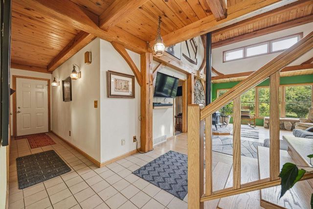 75 County Road A, Cambridge, WI 53523