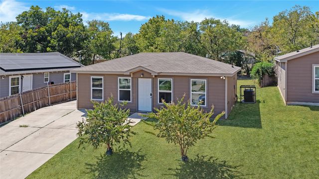 1216 E Powell Avenue, Fort Worth, TX 76104