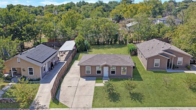 1216 E Powell Avenue, Fort Worth, TX 76104