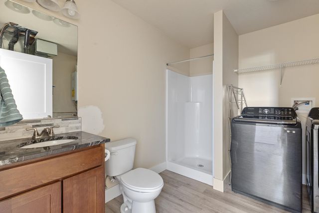 9806 E Hoffman Ct, Spokane, WA 99206