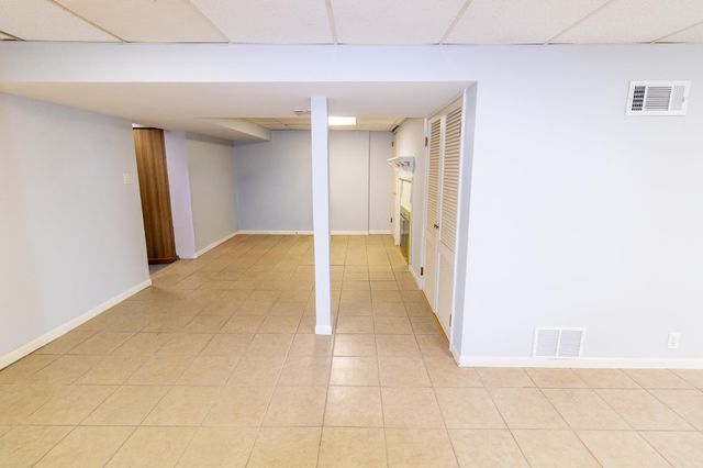 1434 Rainbow Drive, Waterloo, IA 50701