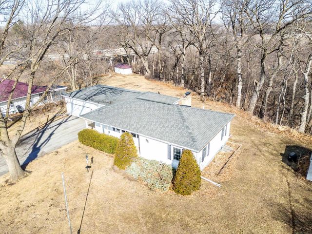 1434 Rainbow Drive, Waterloo, IA 50701