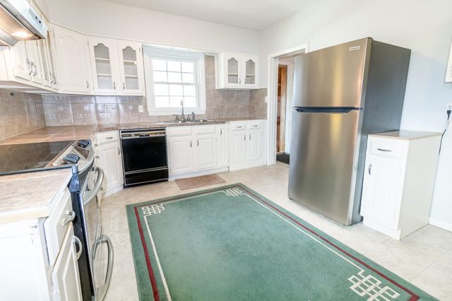 1434 Rainbow Drive, Waterloo, IA 50701