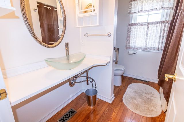 1434 Rainbow Drive, Waterloo, IA 50701