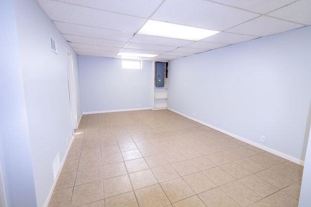 1434 Rainbow Drive, Waterloo, IA 50701