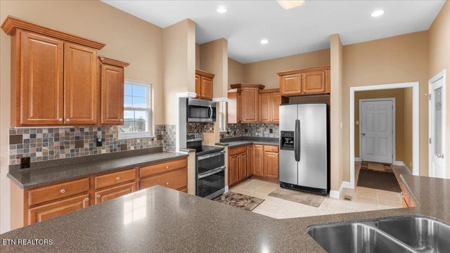 311 Cheyenne Blvd, Lenoir City, TN 37772