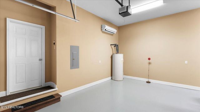 311 Cheyenne Blvd, Lenoir City, TN 37772