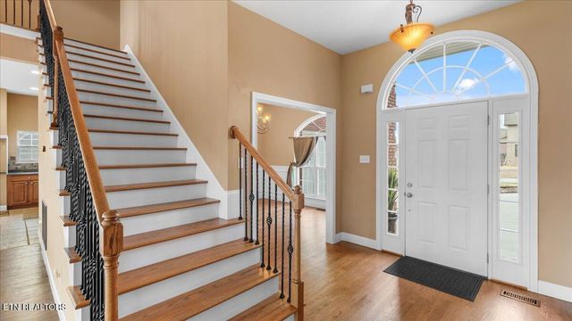 311 Cheyenne Blvd, Lenoir City, TN 37772