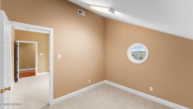 311 Cheyenne Blvd, Lenoir City, TN 37772