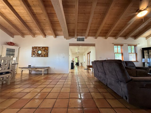 18 Walnut Loop, Espanola, NM 87532